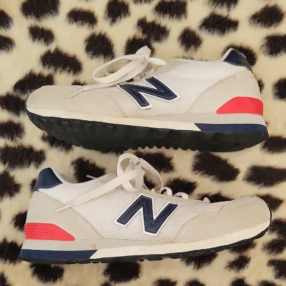 New Balance 515 Classic Sneaker | Size 8 - Picture 5 of 7